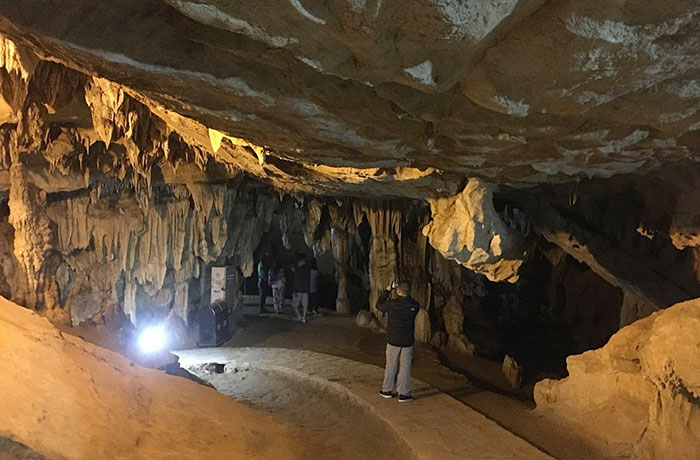 Nguom Ngao Cave Cao Bang