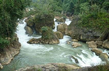 Dau Dang waterfall